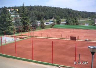 Dovršava se i uređenje teniskih terena kod SRC Veli Jože